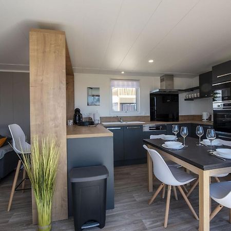 Chalet Pour 6 Dans Un Domaine Avec Piscine 布雷蒂诺斯梅尔 外观 照片