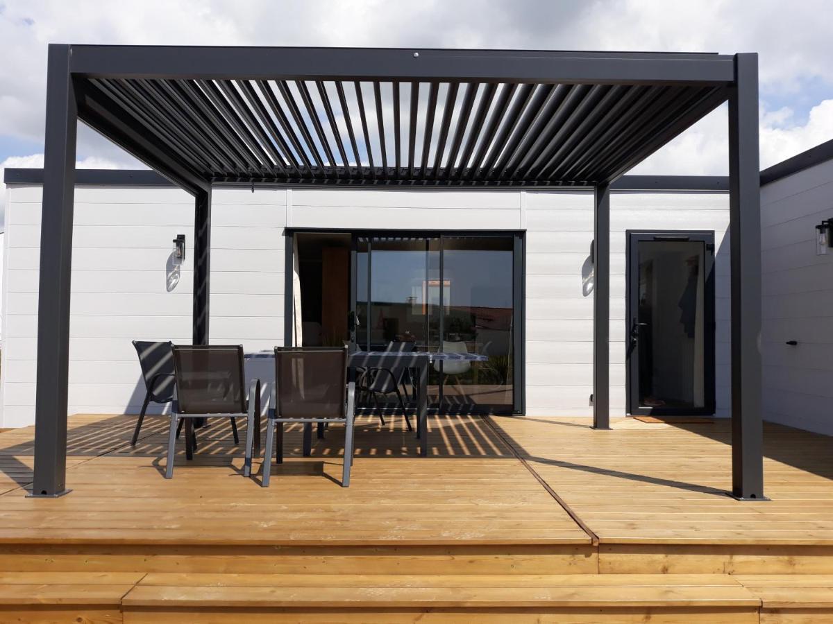 Chalet Pour 6 Dans Un Domaine Avec Piscine 布雷蒂诺斯梅尔 外观 照片
